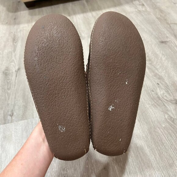 L.L. Bean Men’s Brown Leather Slip On Flannel Lined Handsewn Slippers Size 9 - Picture 5 of 6